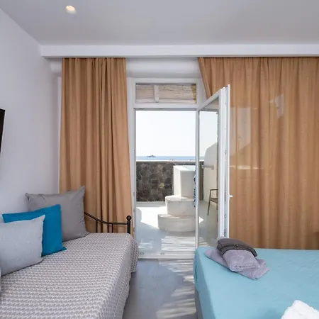 Gem - Playa de Perivolos