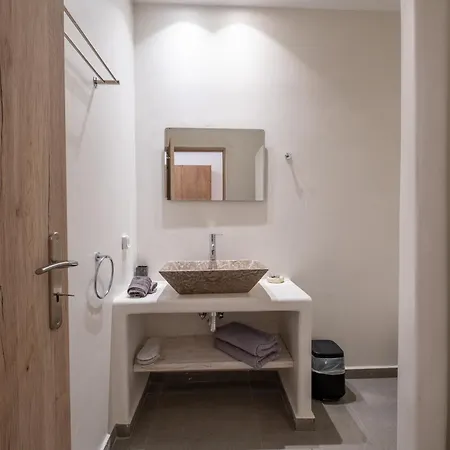Gem - * Perivolos (Santorini)