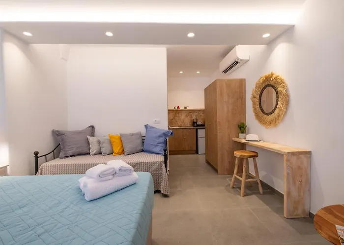 Gem - * Perivolos (Santorini)