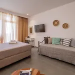 Apartment Gem - *